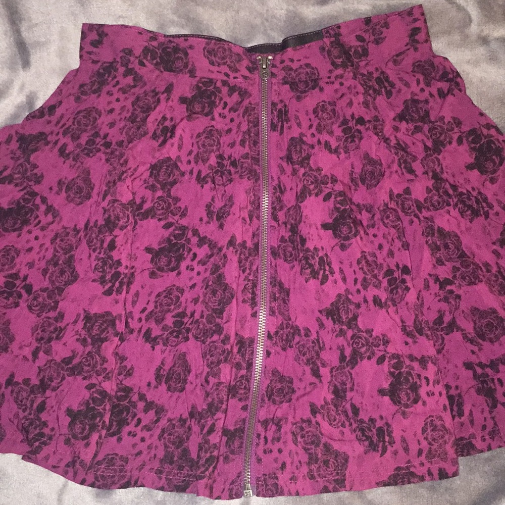 Floral print skirt